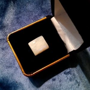 24.50 cts 100% natural blue rainbow moonstone